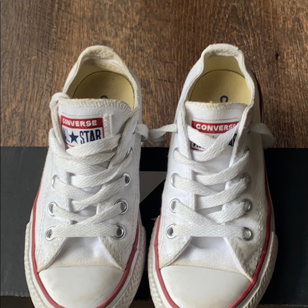 Kids */ Toddlers / unisex white  converse **